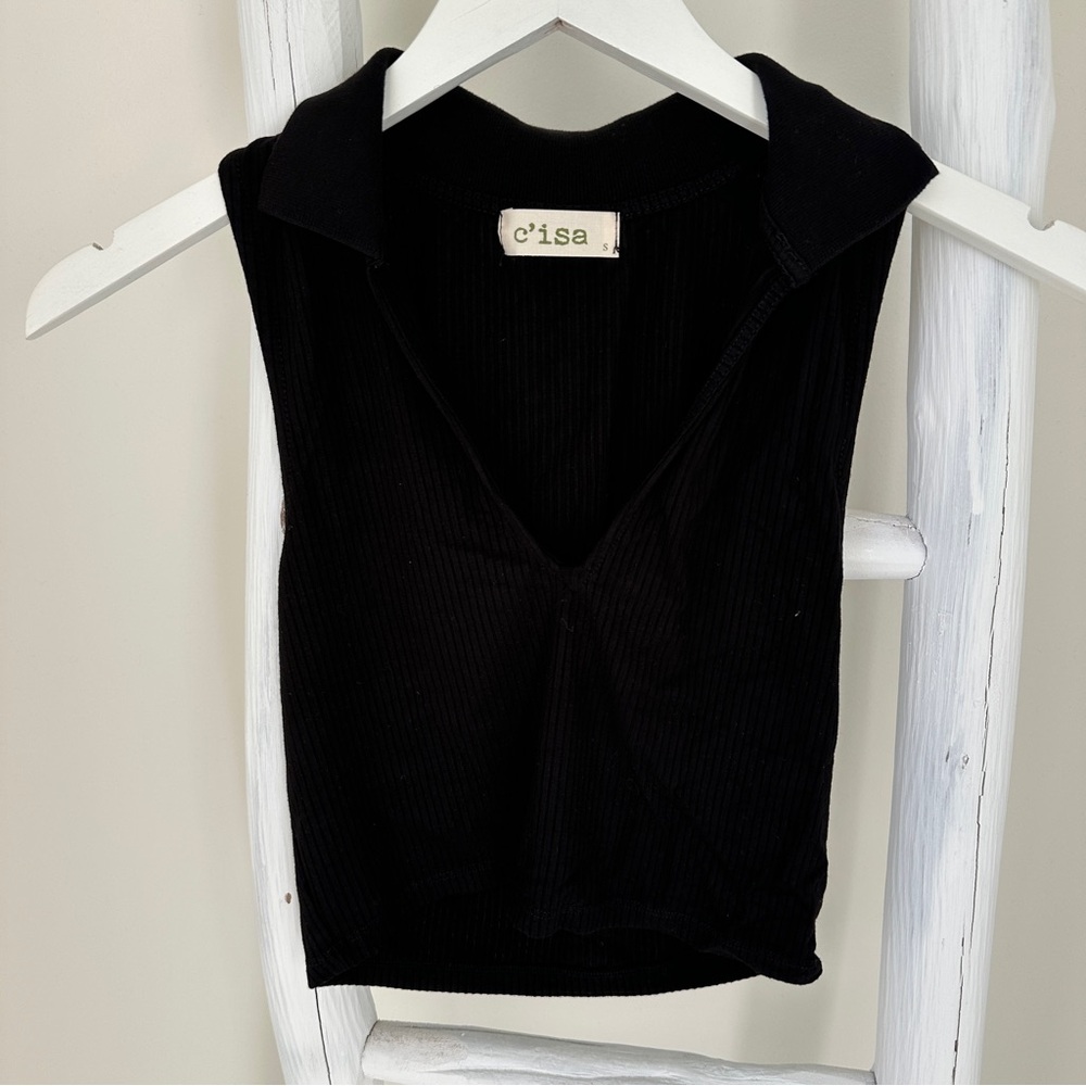 C'isa Black Ribbed Collared V Neck Crop Top Size Small